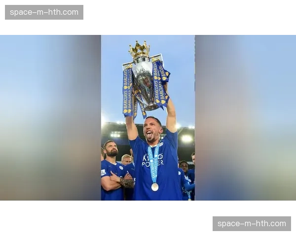 从垫底到冠军：通讯记录莱斯特城2025-26赛季奇迹般的英冠升级之路