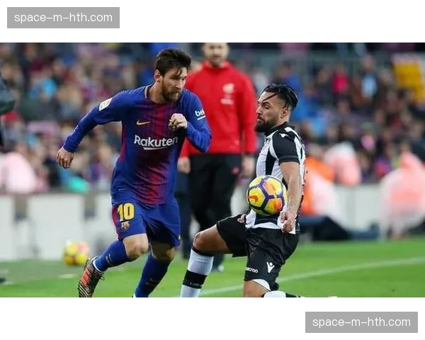 数据分析:三月西甲争冠三强关键传球与转化率对比 数据分析:三月西甲争冠三强关键传球与转化率对比