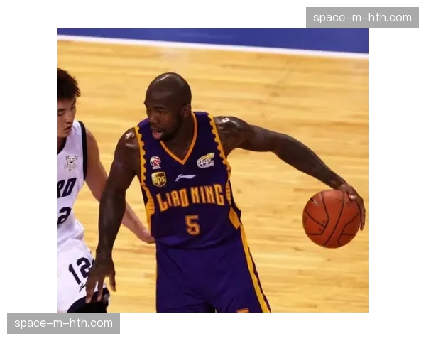 外援琼斯的“中国年”：融入中国文化，渴望帮助新疆夺冠