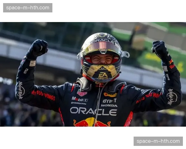 F1日本站：维斯塔潘赛季第三胜，迈凯轮双车登台